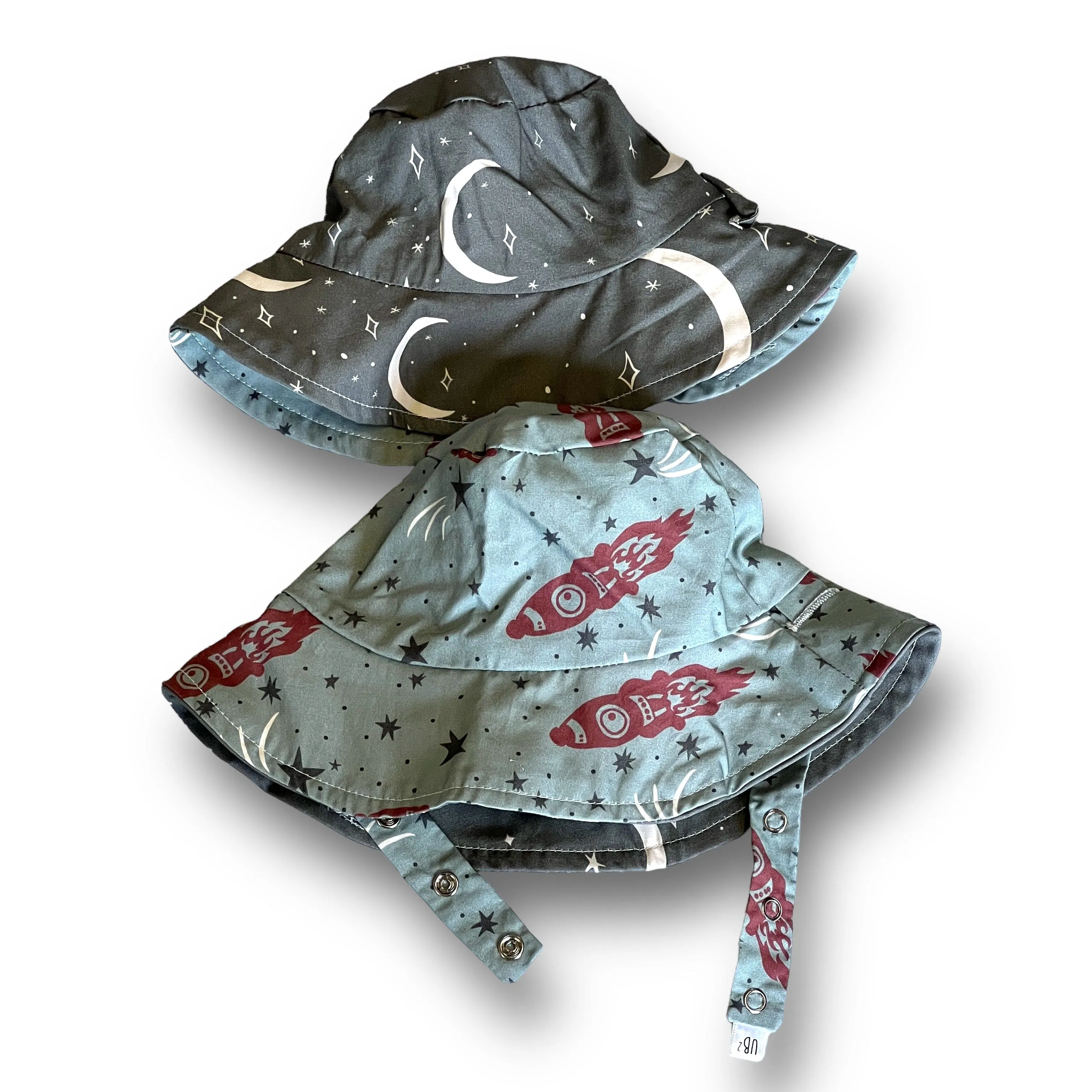 Bucket hat in Emerald Spaceships