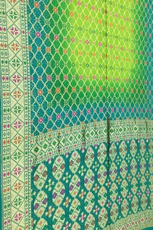Elegant Green And Blue Banarasi Bandhani Meenakari Georgette Saree