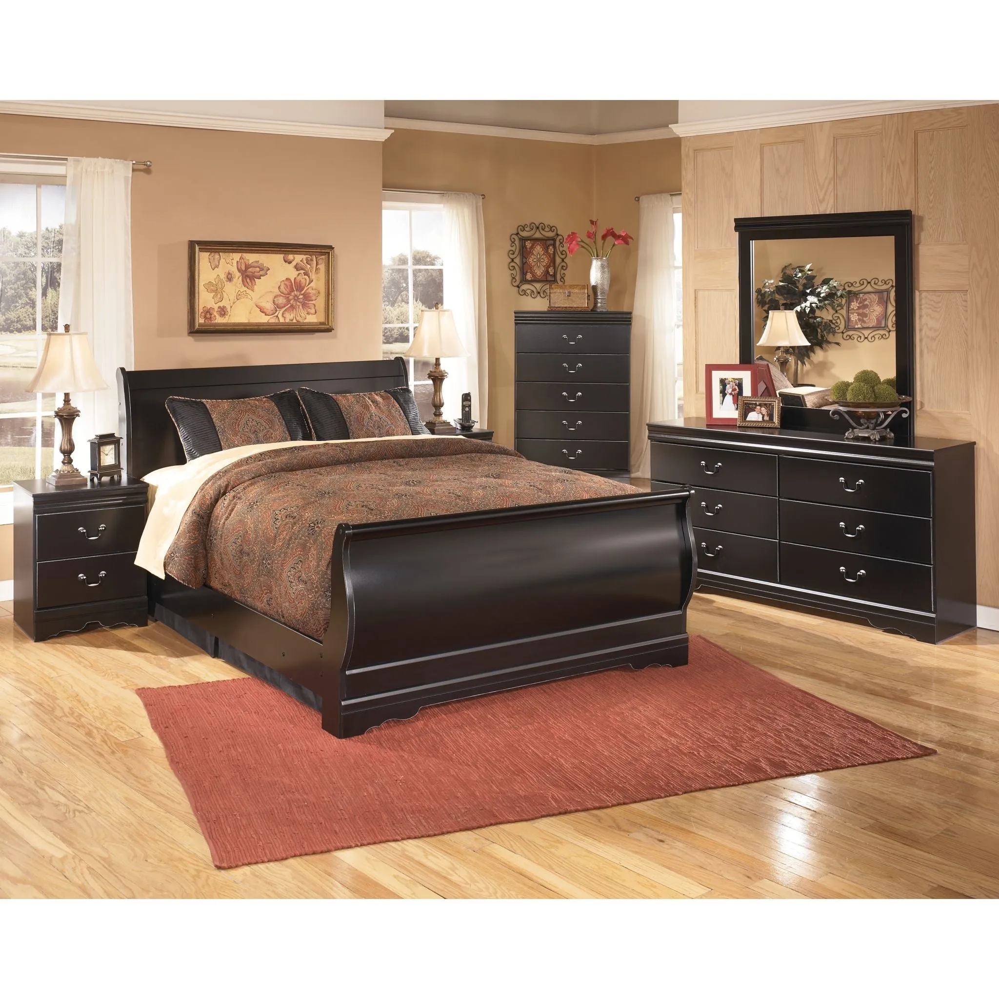 Huey Vineyard Chest - Black