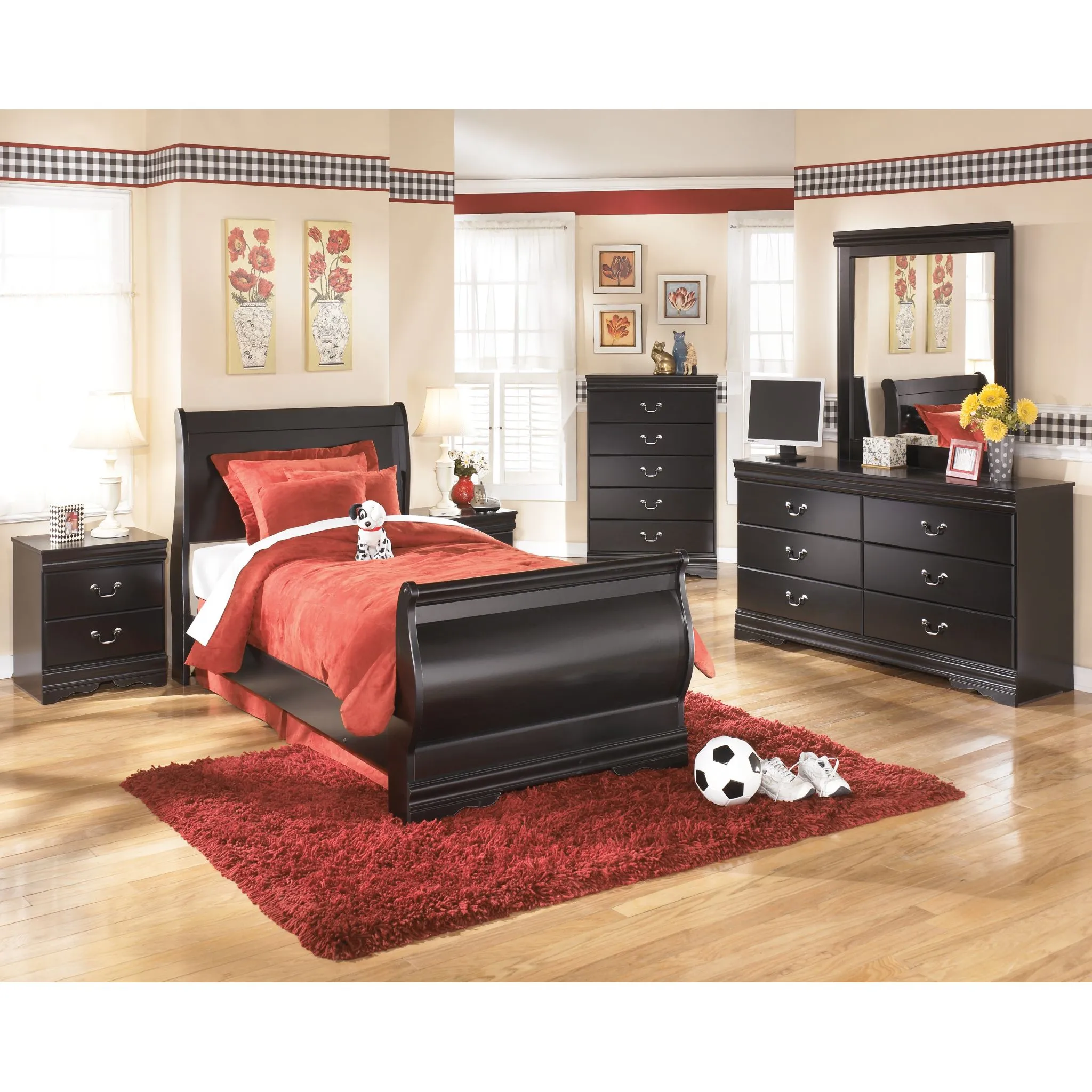 Huey Vineyard Chest - Black