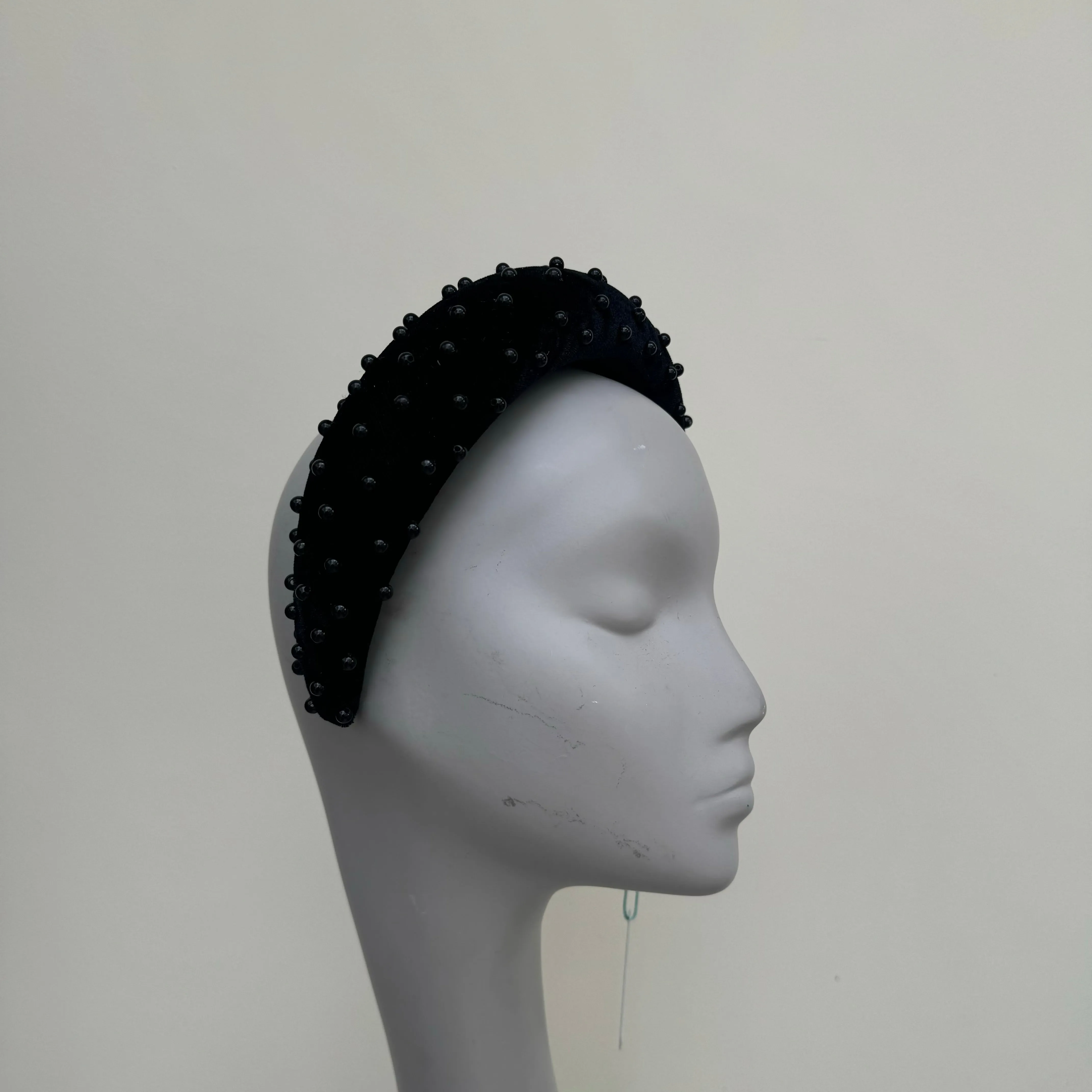 Max and Ellie HF9 Black Headband Fascinator with Pearl