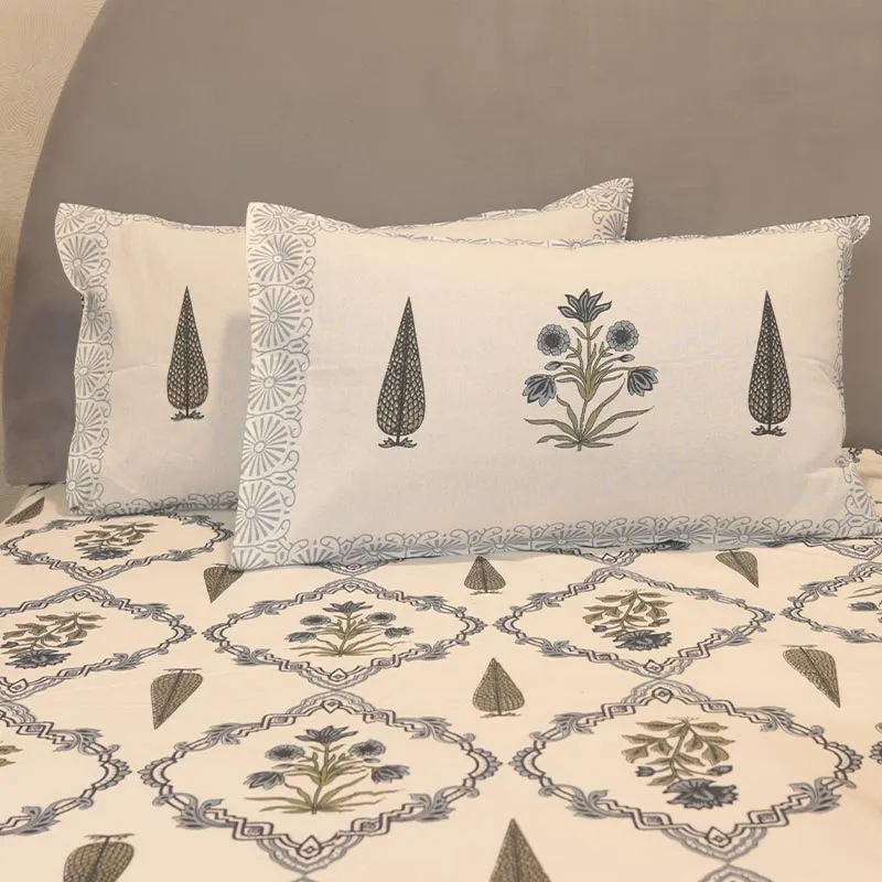 Zeen Grey Cotton King Size Bedding With Pillow Covers Set